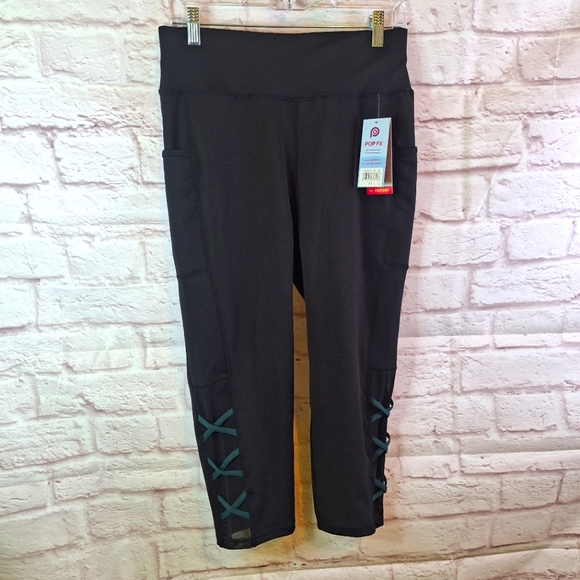 NWT Popfit Leggings XL POCKETS Crop Black With Green Ribbon Accents - Picture 1 of 6